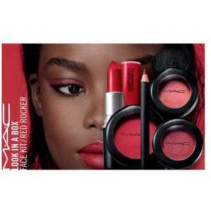 MAC Cosmetics Look in a Box Face Kit - Red Rocker